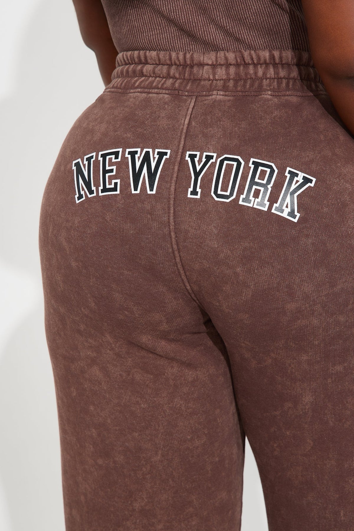 New York Washed Sweatpant - Brown