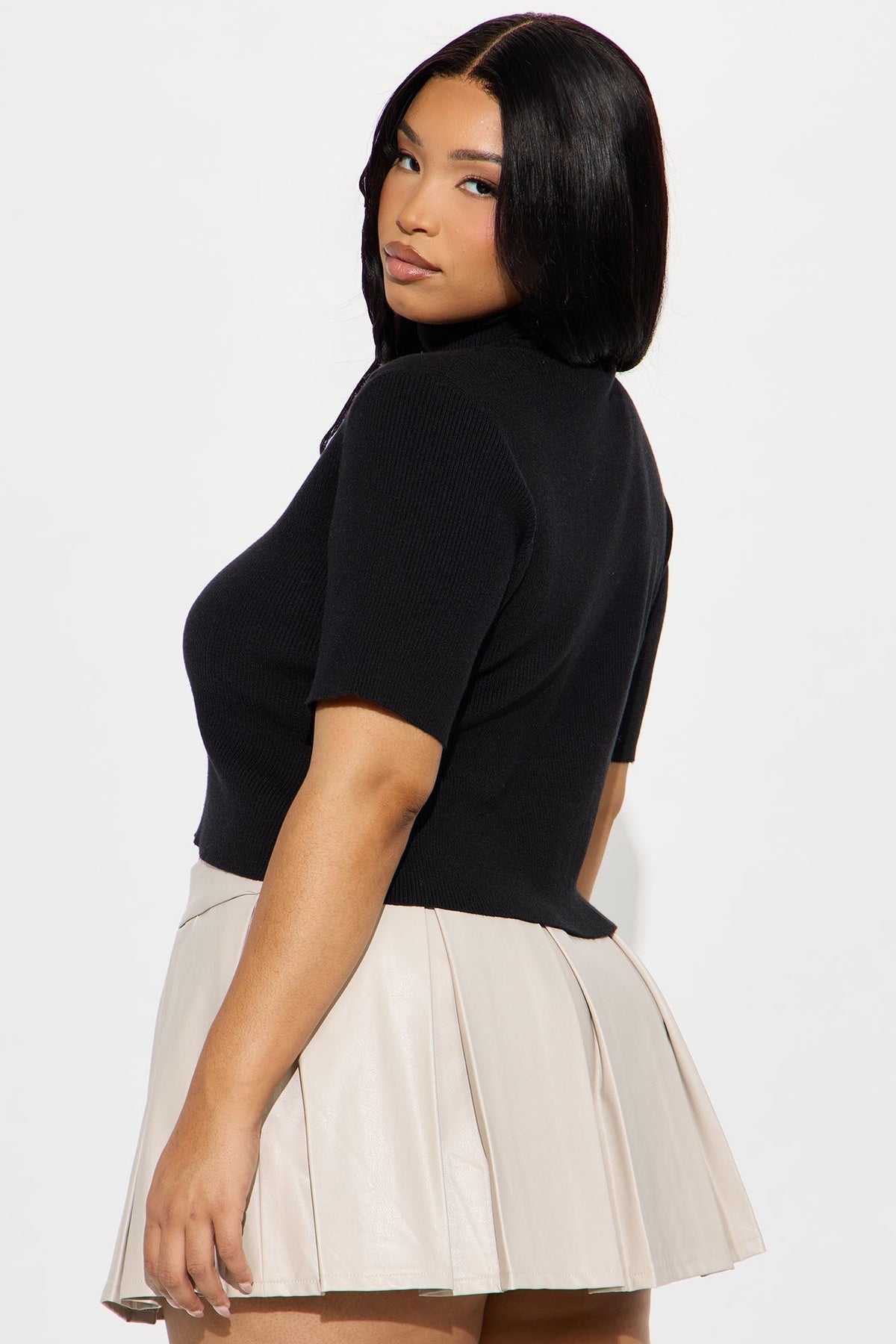 Bundled Up Short Sleeve Turtle Neck Sweater - Black