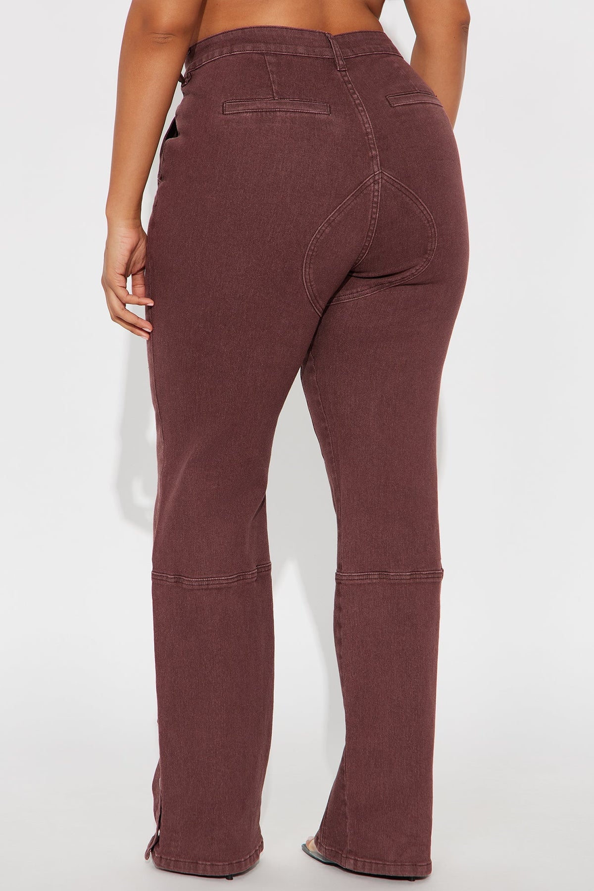 Chasin' You Mineral Wash Pant - Burgundy