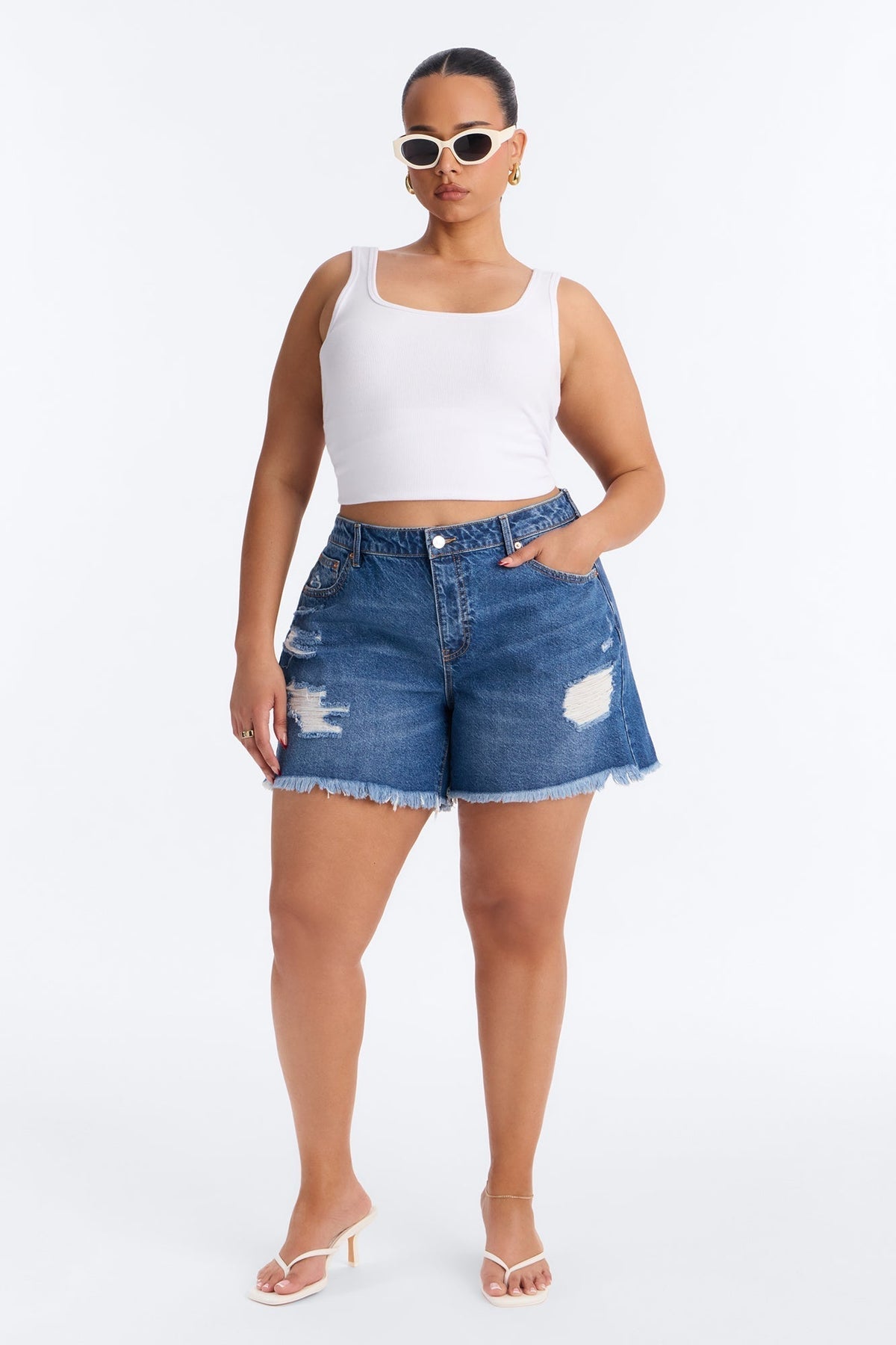 No Signal Ripped Denim Shorts - Medium Wash