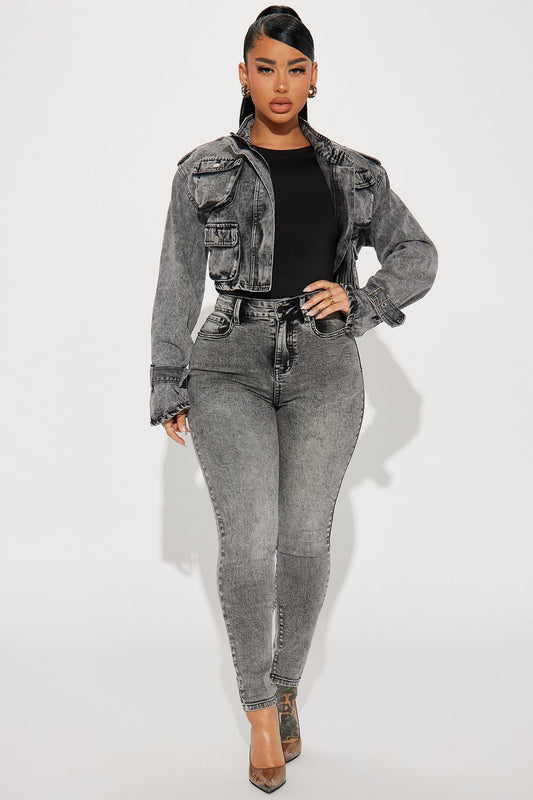It's Giving High Stretch Curvy Skinny Jeans - Acid Wash Grey