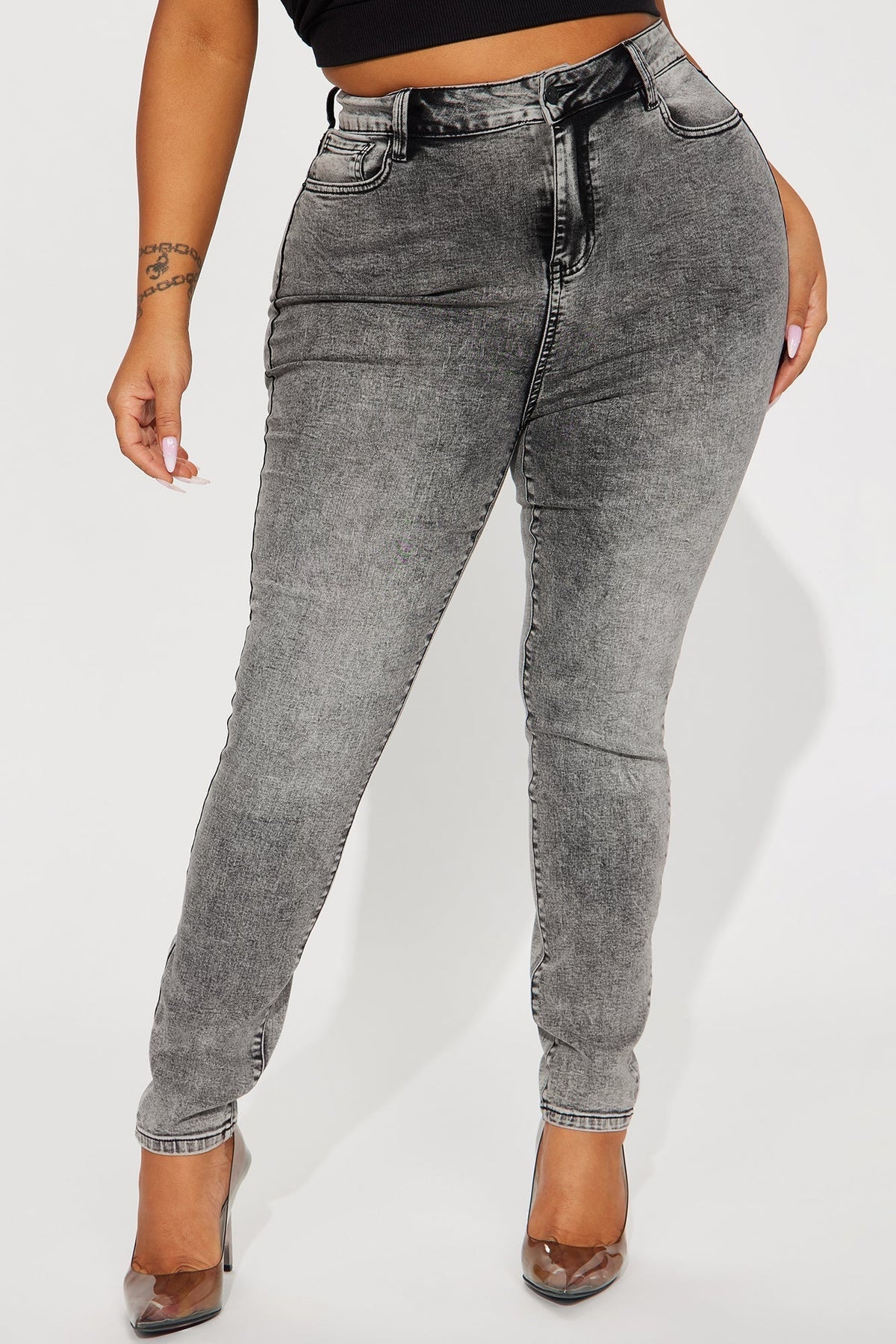 It's Giving High Stretch Curvy Skinny Jeans - Acid Wash Grey