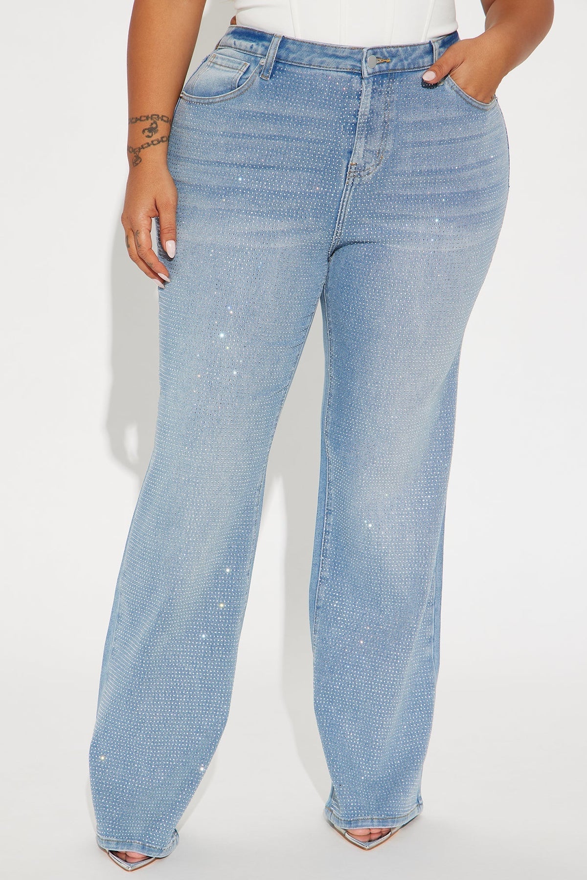 Zahra Stretch Embellished Straight Leg Jeans - Light Wash