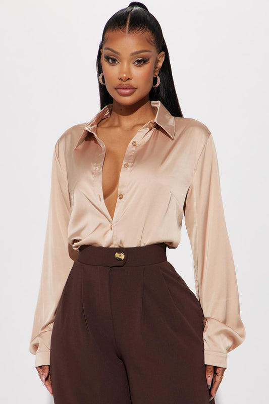 Smooth Talkin' Button Down Top - Taupe