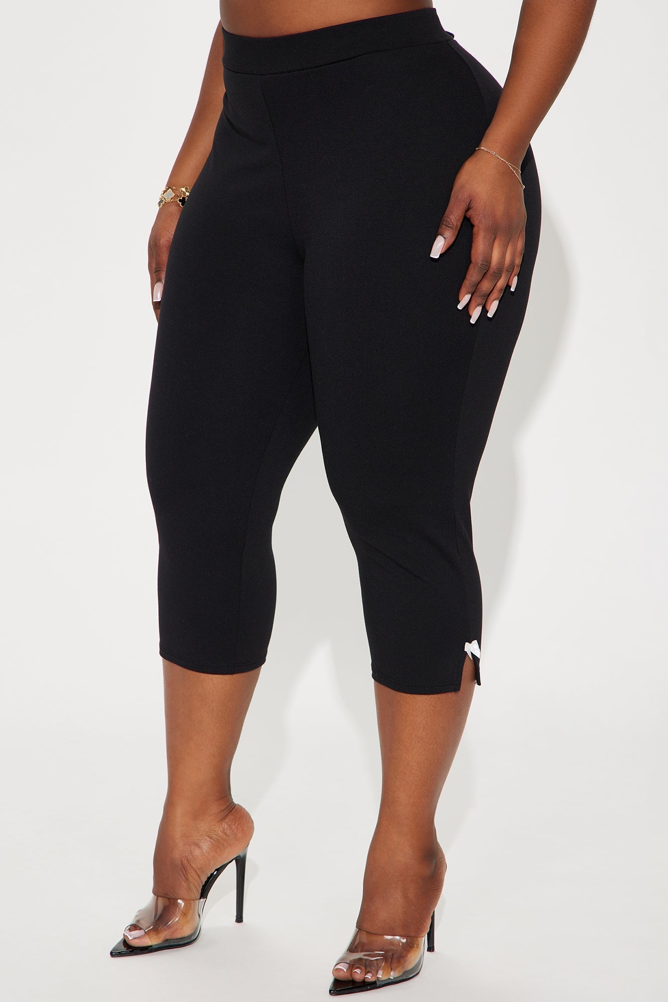 Take A Bow Capri Legging - Black